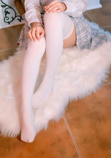 美女湿身诱惑_最近国语在线观看
